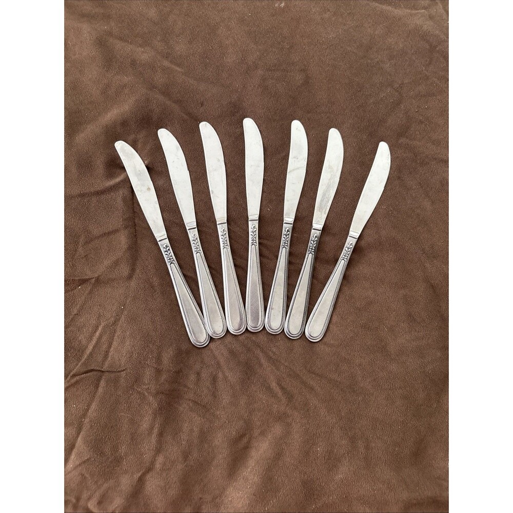 Vintage Wm A Rogers 1937 MEMORY HIAWATHA Silverplate Dinner Knives - Set of 7